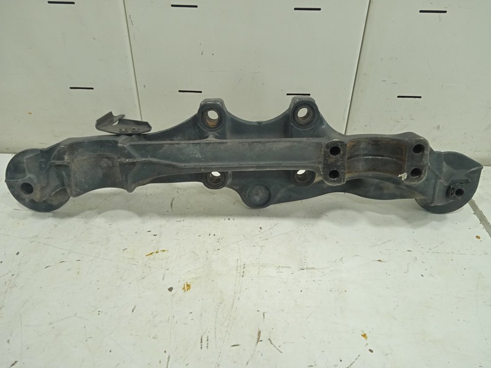 SOPORTE MERCEDES ACTROS BM 963.XXX 3-ACHSER 25XX 6x2 SZM L BigSpace   |   06.12 - 12.19