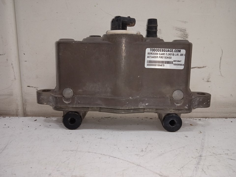 ACTUADOR PIROTECNICO MERCEDES CLASE E (W212) LIM. 220 CDI BlueEfficiency (212.002)   |   01.09 - 12.14