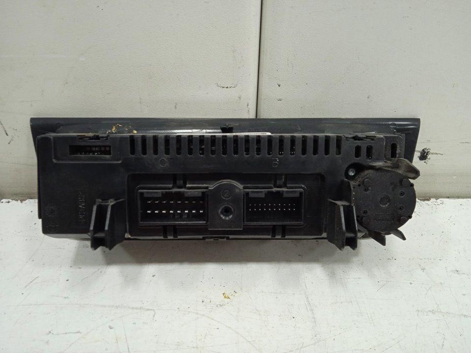 MANDO CALEFACCION / AIRE ACONDICIONADO SEAT IBIZA (6J5) Reference