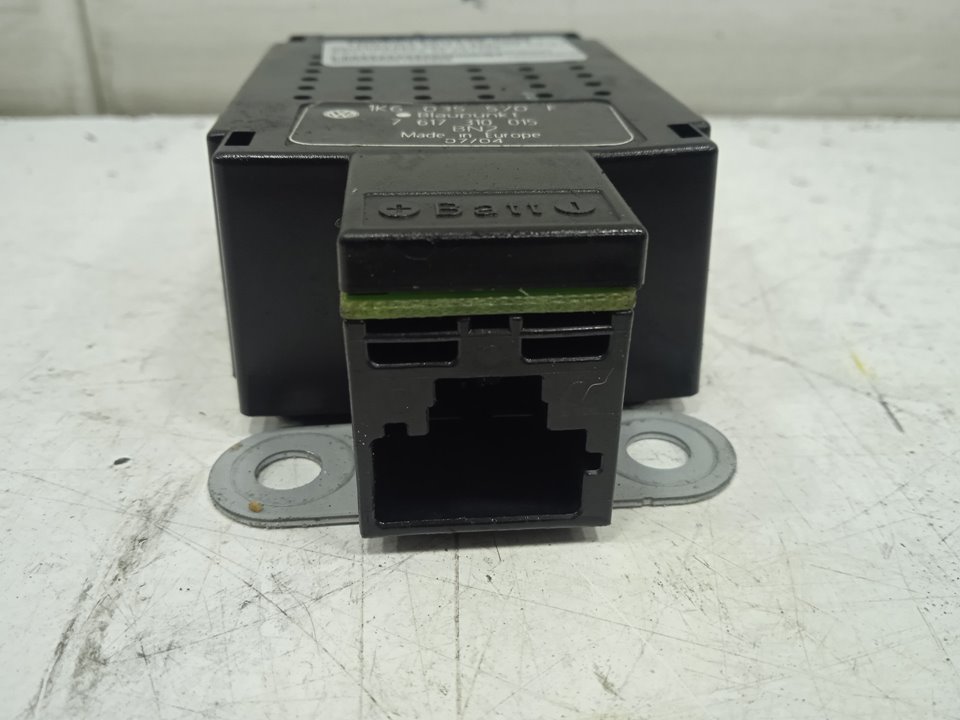 AMPLIFICADOR DE ANTENA VOLKSWAGEN GOLF V BERLINA (1K1) Conceptline (E)