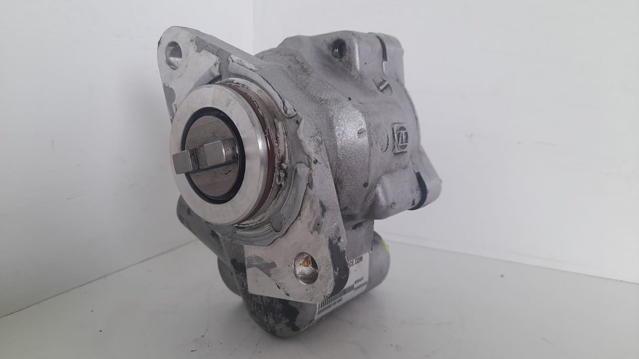 BOMBA DIRECCION IVECO C65D00 28RN8