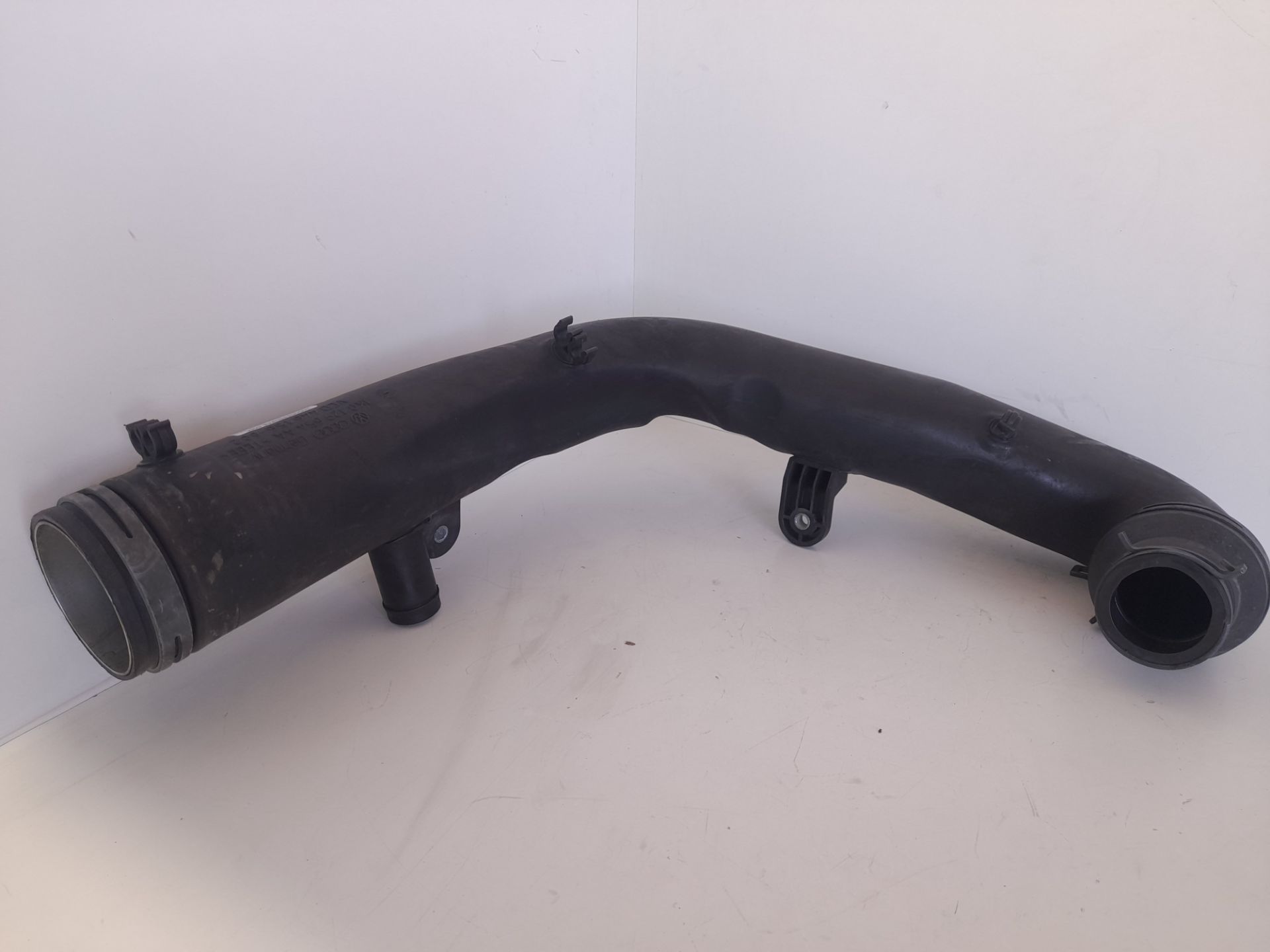 TUBO ADMISION DE AIRE VOLKSWAGEN GOLF V BERLINA (1K1) Conceptline (E)