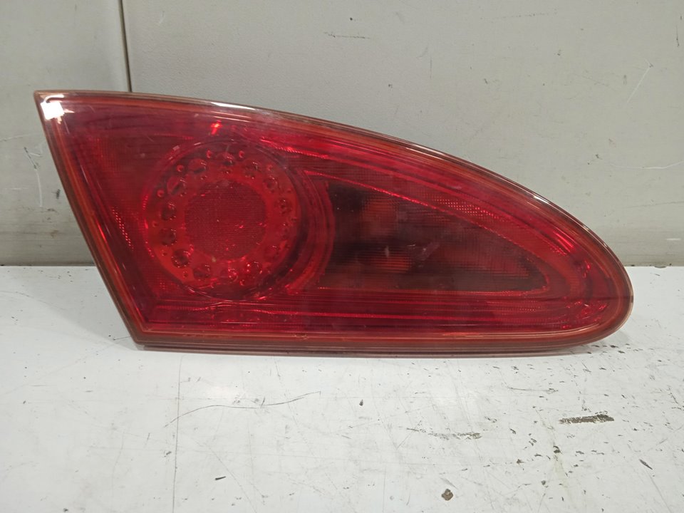 PILOTO INTERIOR TRASERO DERECHO SEAT LEON (1P1) Comfort Limited