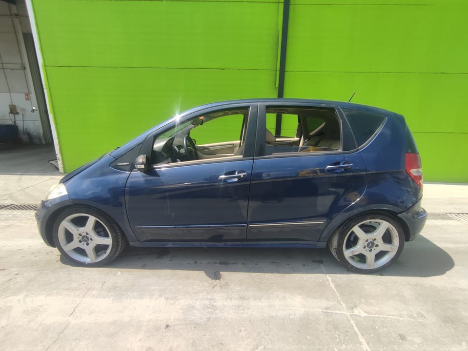 MERCEDES-BENZ CLASE A (W169) * 266920