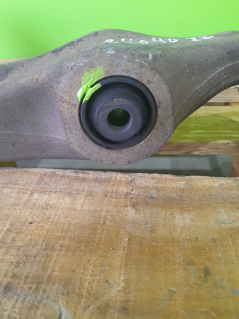 BRAZO SUSPENSION DELANTERO IZQUIERDO PORSCHE CAYENNE (TYP 92AA) Diesel