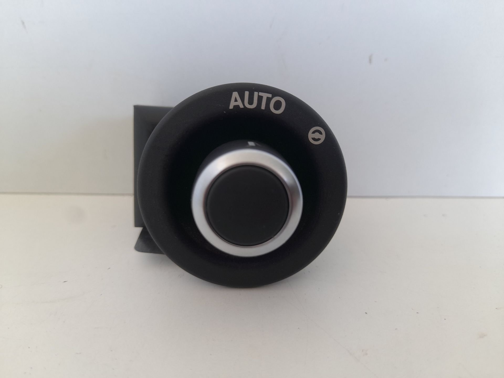 INTERRUPTOR AJUSTADOR VOLANTE JAGUAR XF Portfolio   |   04.15 - 12.20