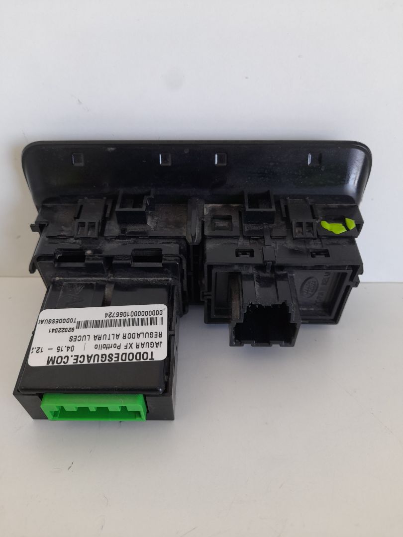 REGULADOR ALTURA LUCES JAGUAR XF Portfolio   |   04.15 - 12.20