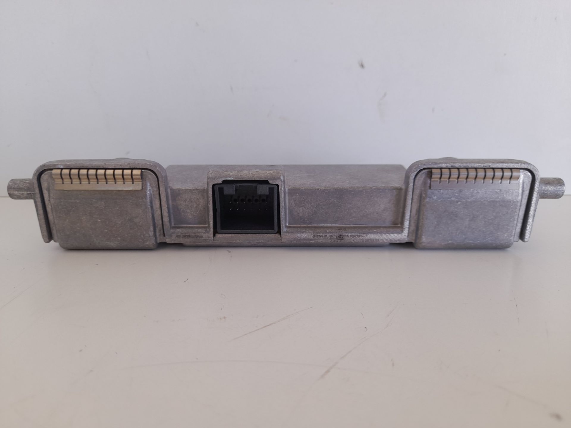 CAMARA FRONTAL JAGUAR XF Portfolio   |   04.15 - 12.20