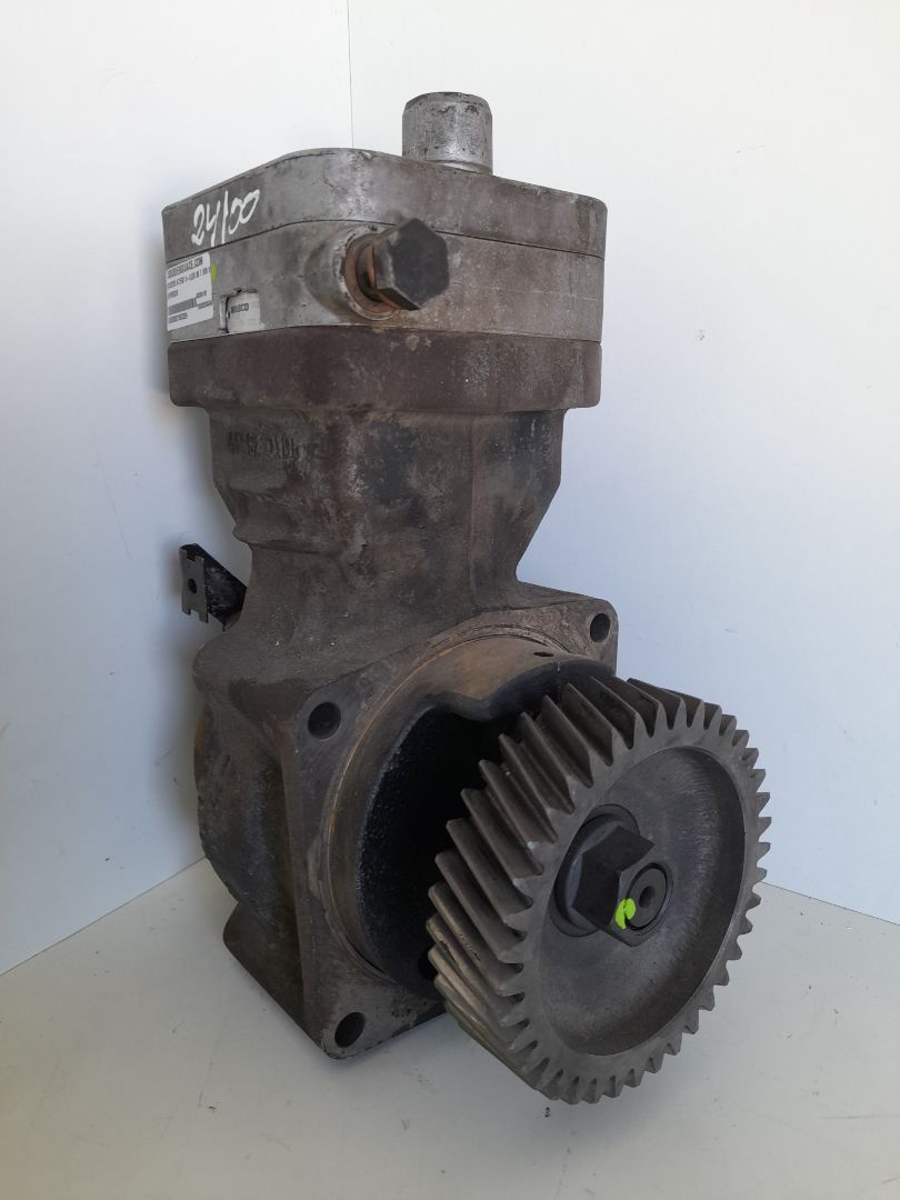 COMPRESOR MERCEDES-BENZ ATEGO 3-EJES 26 T /BM 950/2/4 2528  (6X2)       OM 906 LA L (Largo)