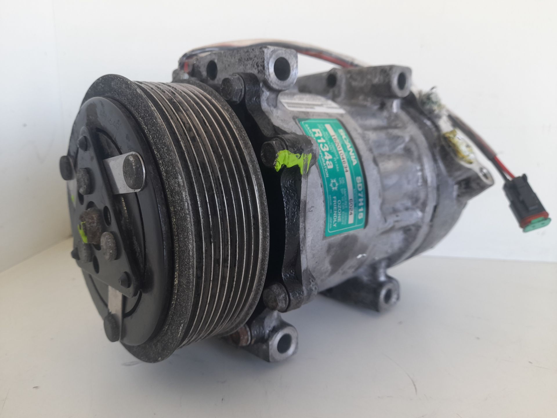 COMPRESOR AIRE ACONDICIONADO SCANIA SERIE 4 (P/R 114 G) FSA   340 (4X2)  E2/E3 Largo CP 19 B