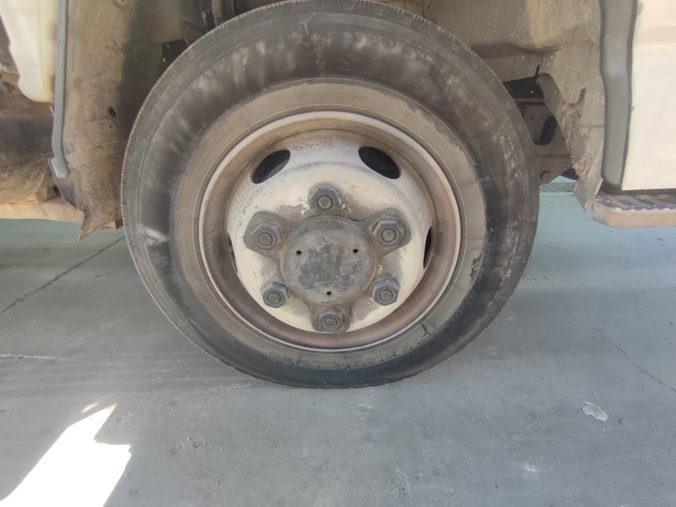 ISUZU N-SERIE Fg  3,5t Cabina doble Motor 3,0 Ltr. - 110 kW Diesel