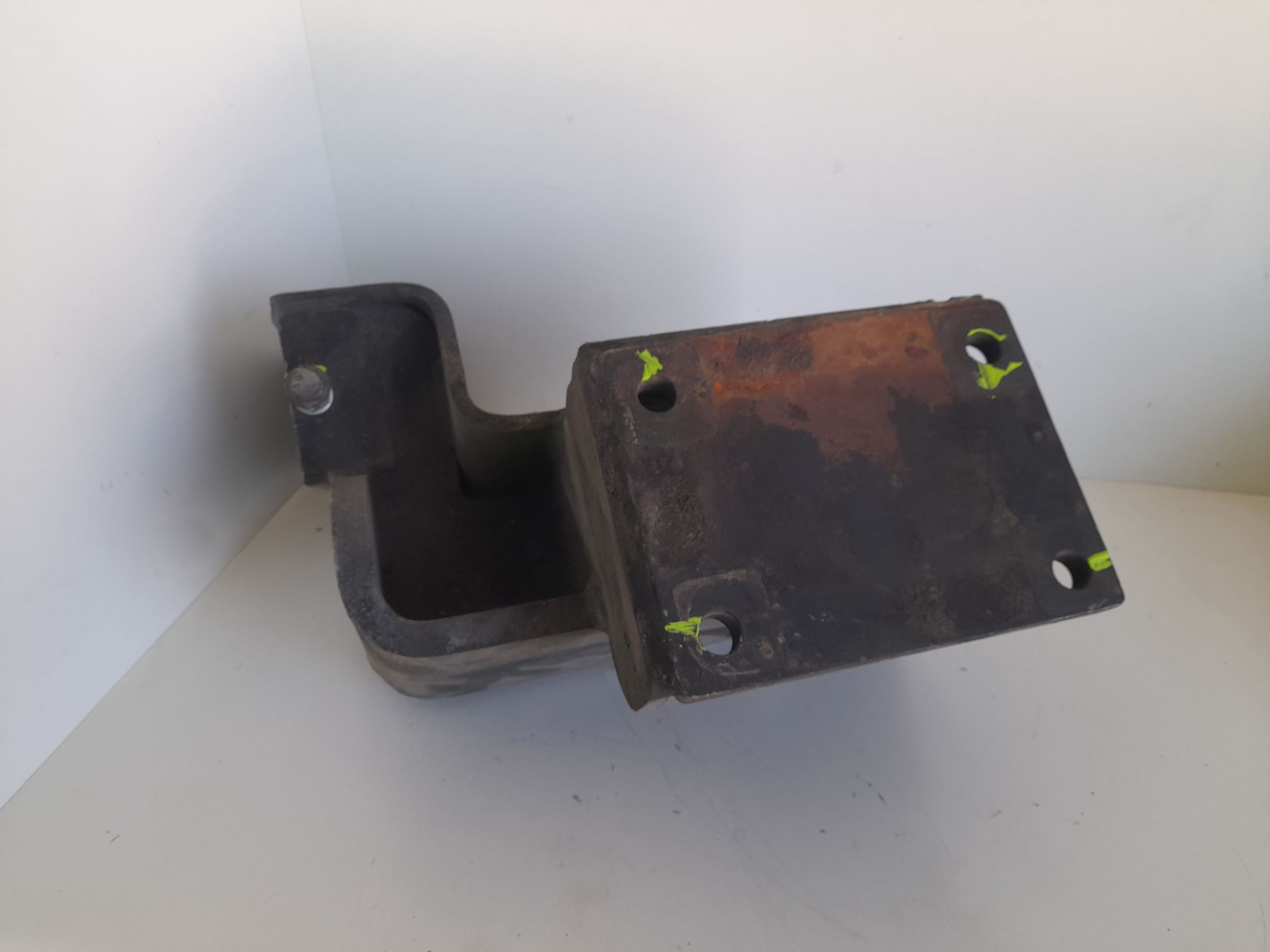 SOPORTE MERCEDES-BENZ HTAE 07 A48F20