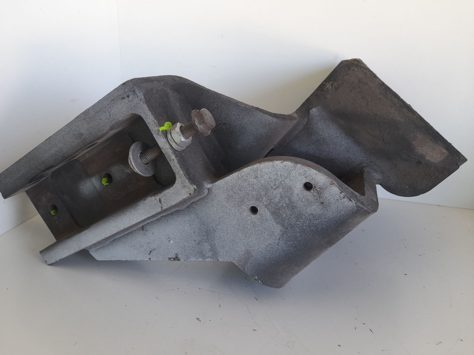 SOPORTE MERCEDES-BENZ HTAE 07 A48F20