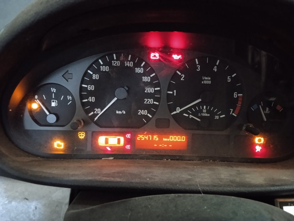 BMW SERIE 3 BERLINA (E46) 320i Edition Advance Motor 2,2 Ltr. - 125 kW 24V CAT
