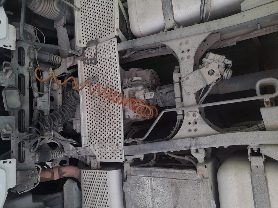 MERCEDES-BENZ AXOR 2-EJES 18 TON 2004 -> 1835  4X2   OM 457 LA L (Largo) Motor 12,0 Ltr. - 260 kW R6 Diesel (OM 457 LA)