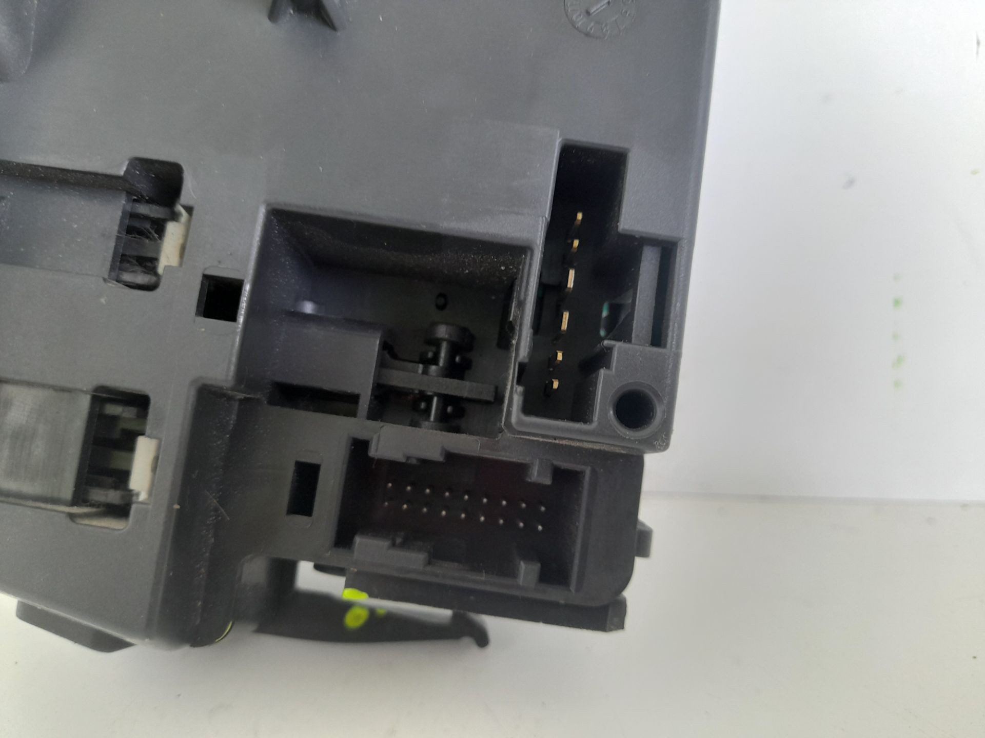 MANDO LIMPIA Y AUDIO RENAULT CLIO III Authentique