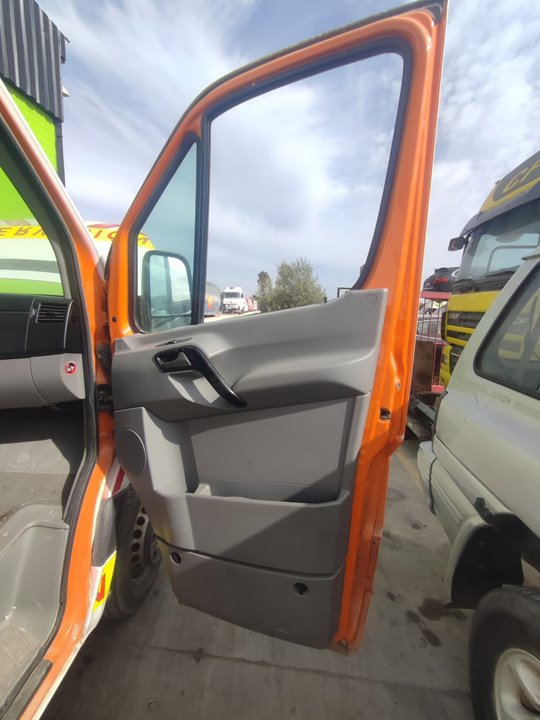 VOLKSWAGEN CRAFTER KASTEN (SY) 35 FURGÓN BL TA RWD Motor 2,0 Ltr. - 120 kW TDI
