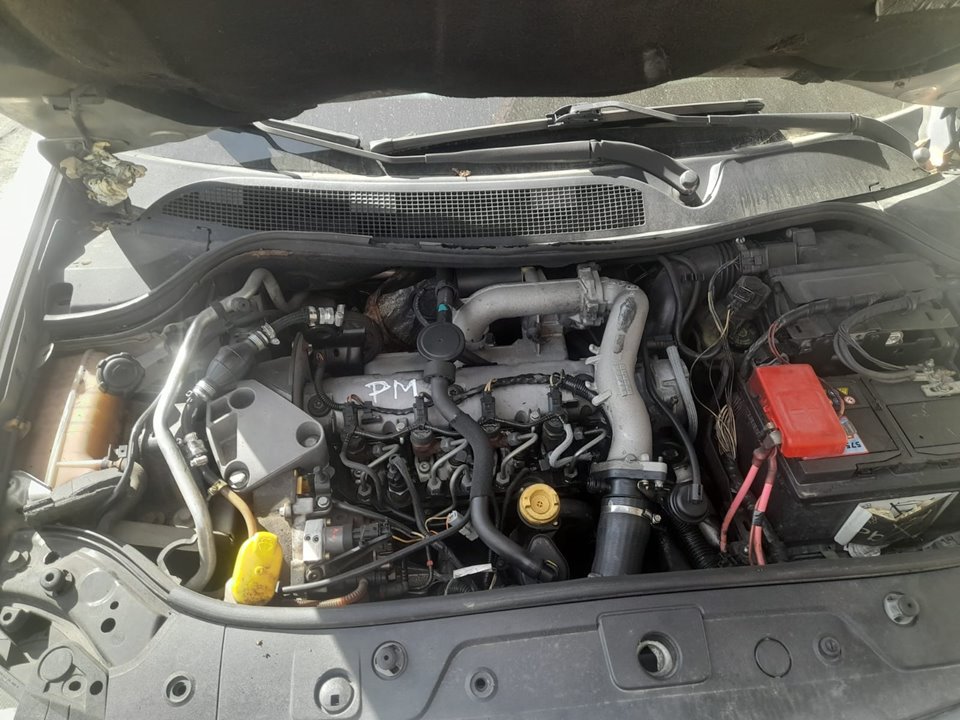 RENAULT MEGANE II BERLINA 5P * F9Q 800 foto 4