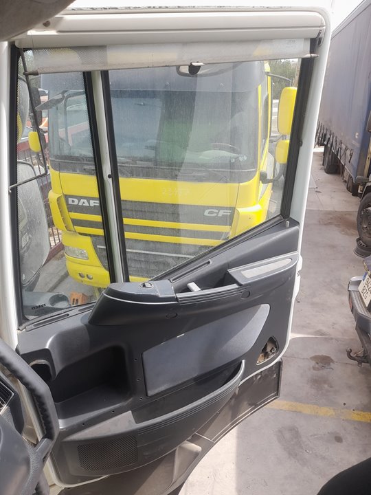 IVECO STRALIS (AS) FSA T / FP LT  4X2 Gran espacio Motor 12,9 Ltr. - 368 kW Diesel