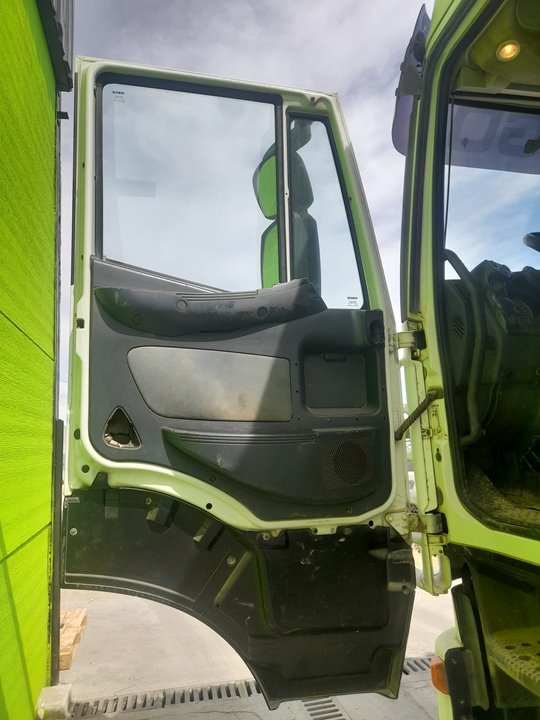 IVECO STRALIS (AS) FSA T / FP LT  4X2 Gran espacio Motor 12,9 Ltr. - 368 kW Diesel
