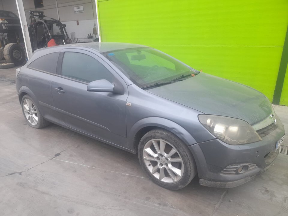 OPEL ASTRA GTC Cosmo Motor 1,7 Ltr. - 74 kW 16V CDTI