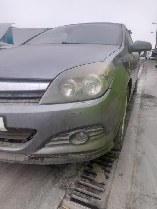 OPEL ASTRA GTC Cosmo Motor 1,7 Ltr. - 74 kW 16V CDTI