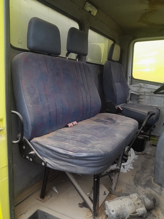 MERCEDES-BENZ VARIO (TW2) BM 668 / 670 FG   / 813 D         OM 904 LA Cabina individual Motor 4,3 Ltr. - 95 kW Diesel (OM 904 LA)