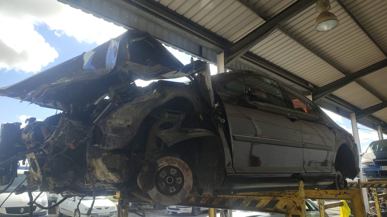 PEUGEOT 407 Premium Motor 2,0 Ltr. - 103 kW 16V HDi FAP