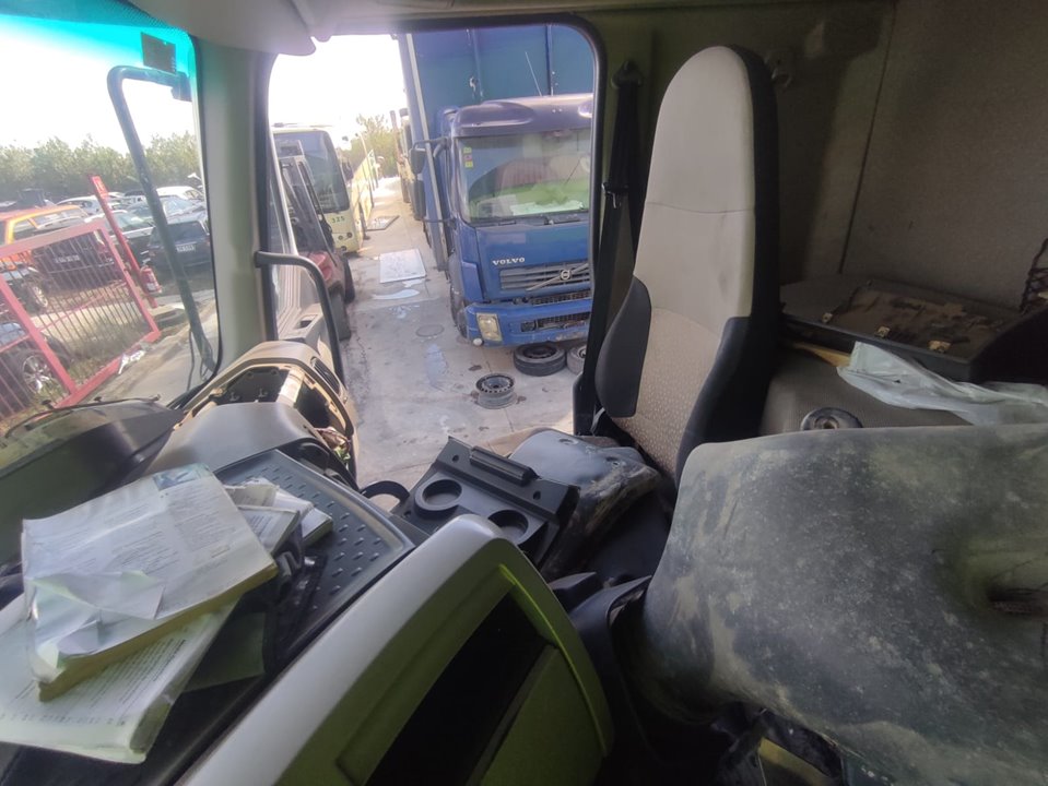 RENAULT PREMIUM DISTRIBUTION *