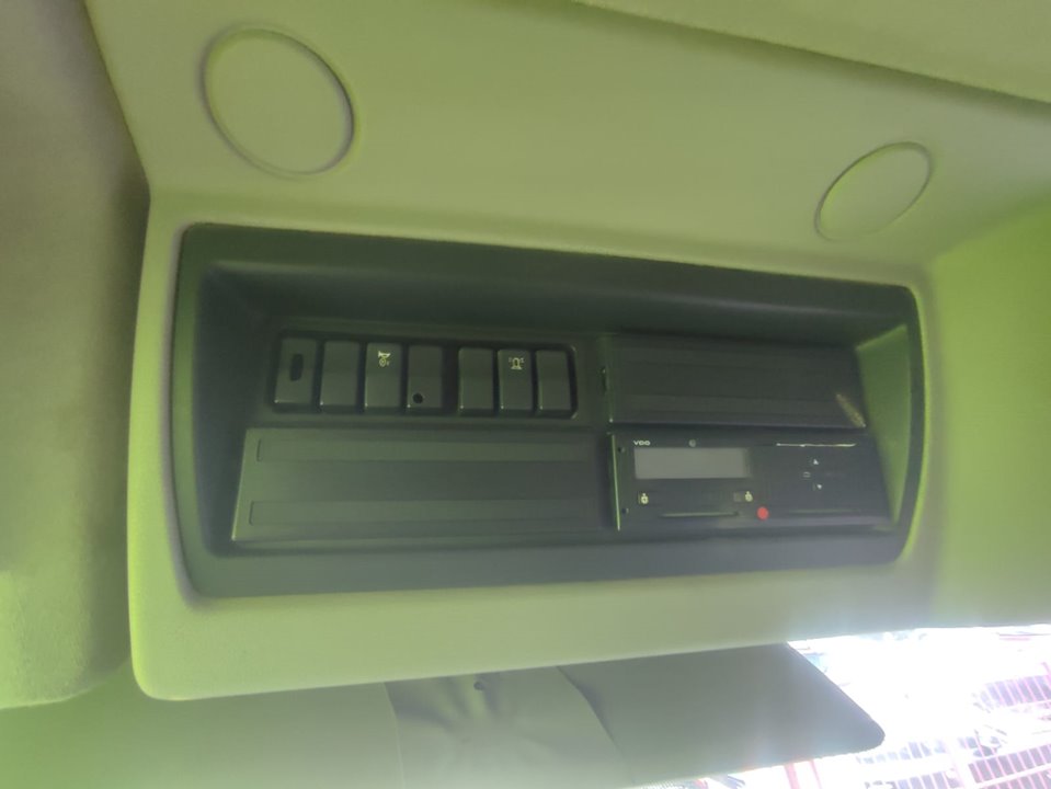 RENAULT PREMIUM DISTRIBUTION *
