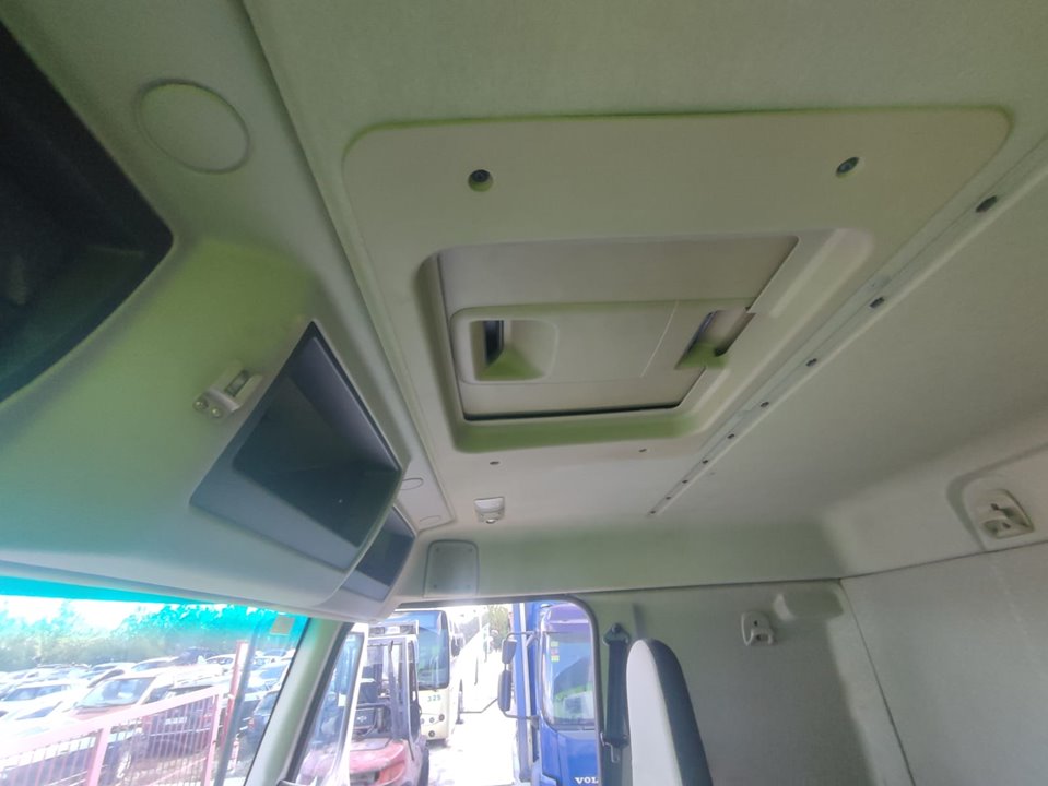 RENAULT PREMIUM DISTRIBUTION *