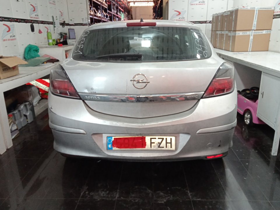 OPEL ASTRA GTC Cosmo Motor 1,7 Ltr. - 74 kW 16V CDTI
