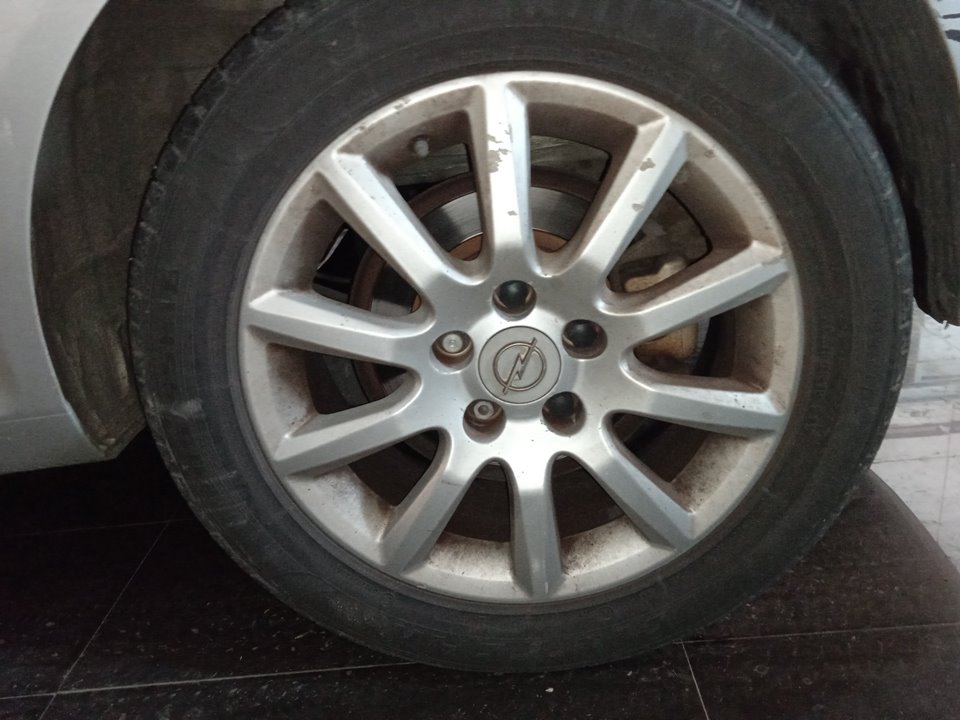 OPEL ASTRA GTC Cosmo Motor 1,7 Ltr. - 74 kW 16V CDTI