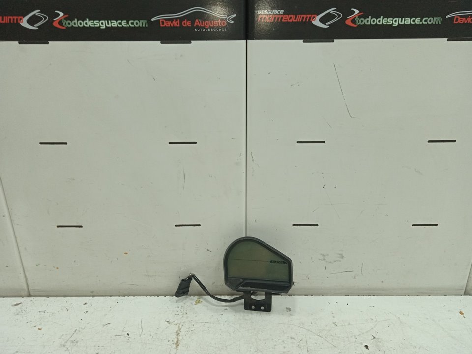 CUADRO INSTRUMENTOS SCUTUM SILENCE S02/ 10 / 4