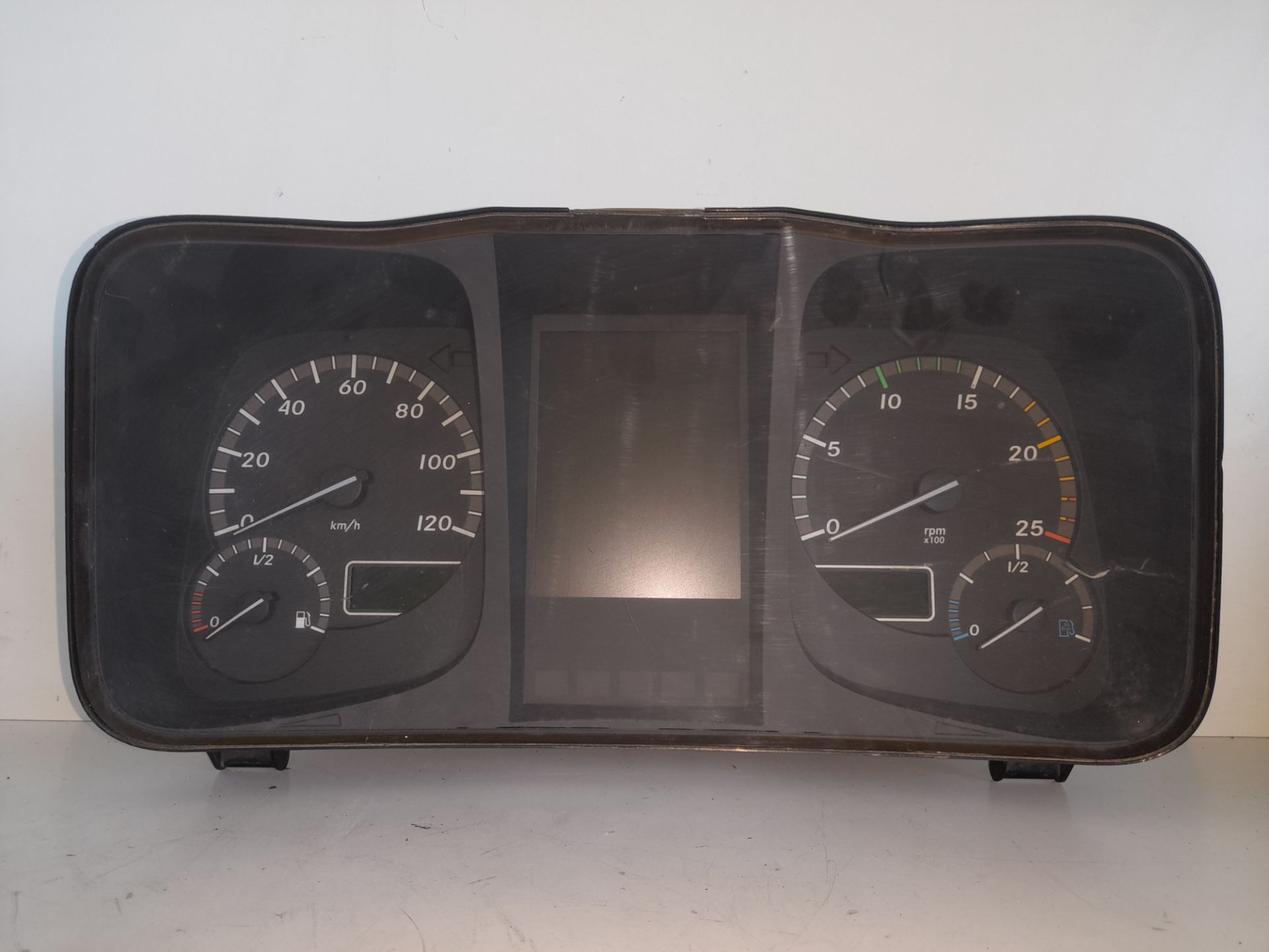 CUADRO INSTRUMENTOS MERCEDES-BENZ ACTROS BM 963.XXX 2-ACHSER 18XX 4x2 Fahrgestell L ClassicSpace