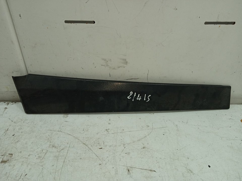 MOLDURA PUERTA  DELANTERA IZQUIERDA FORD FIESTA (CBK) Ambiente   |   11.01 - 12.08