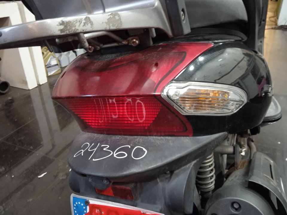 KYMCO G-DINK 125 Grand Dink 125i Motor 125 cm3 - 8,7 kW