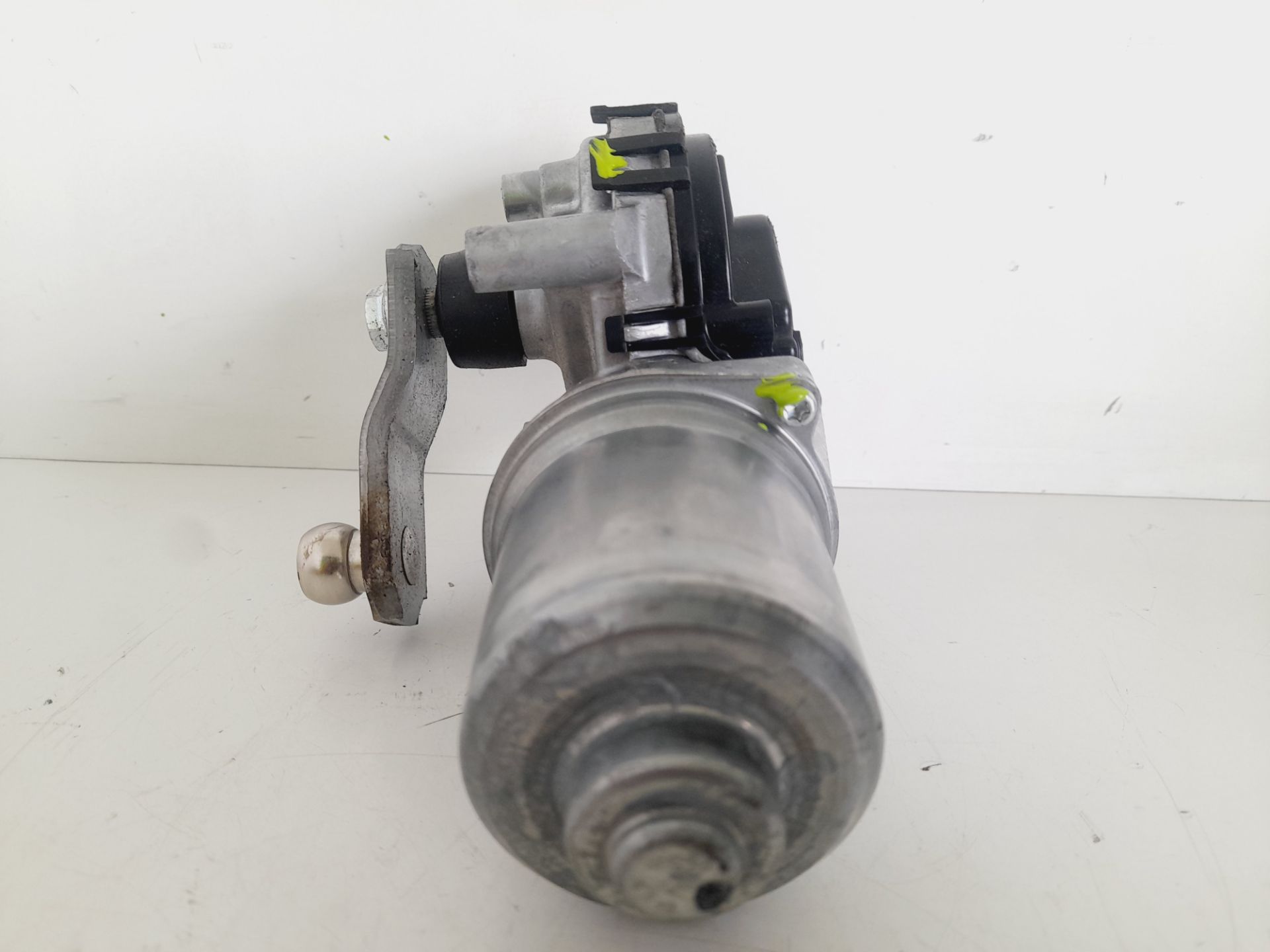 MOTOR LIMPIA DELANTERO foto 3