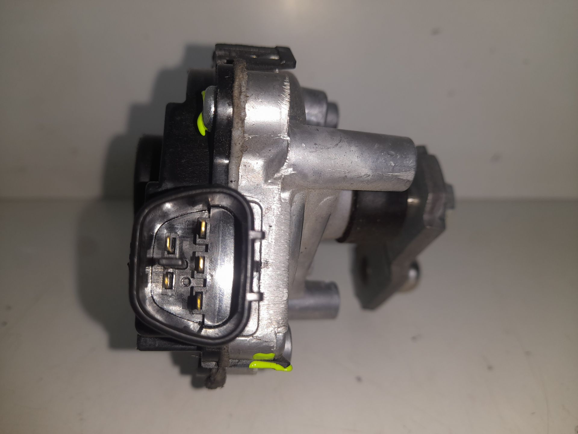 MOTOR LIMPIA DELANTERO foto 4