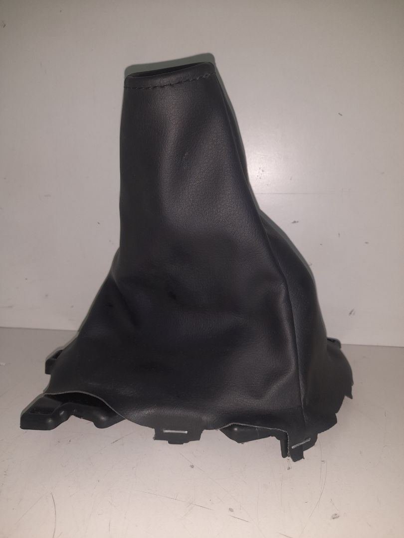 FUNDA PALANCA CAMBIOS TOYOTA YARIS (XP21) S-EDITION