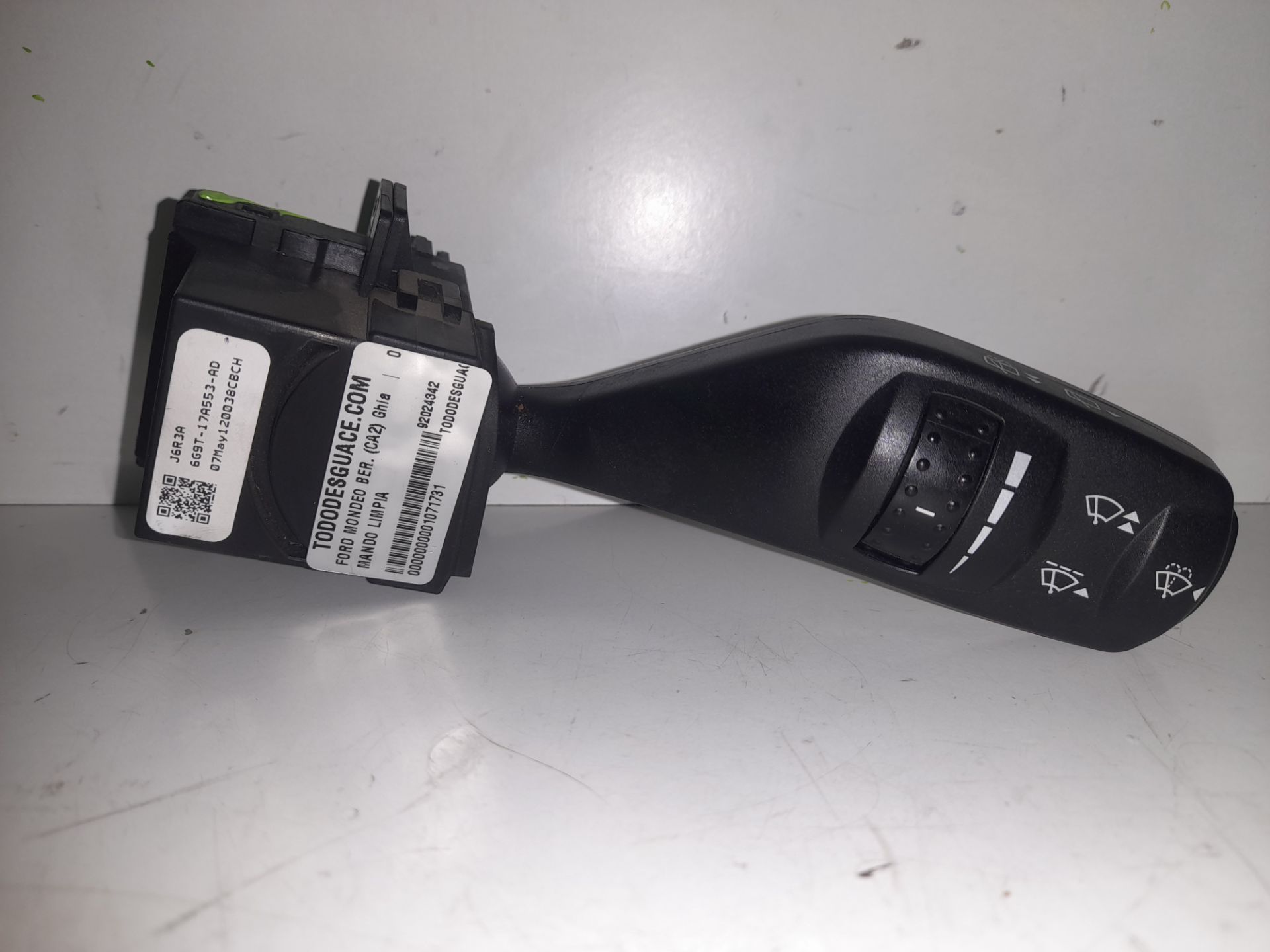 MANDO LIMPIA FORD MONDEO BER. (CA2) Ghia