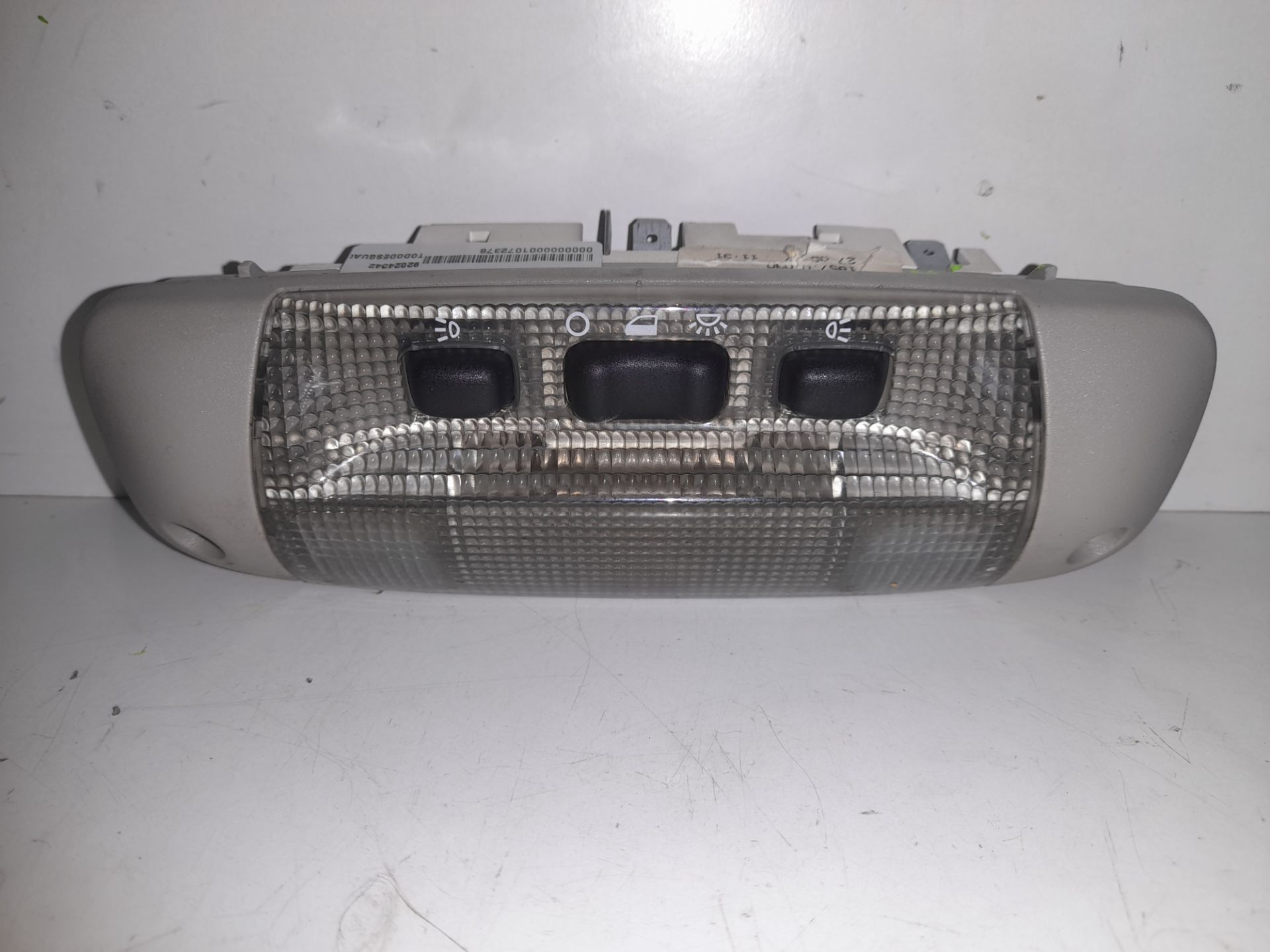 LUZ INTERIOR FORD MONDEO BER. (CA2) Ghia