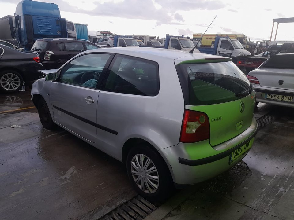 VOLKSWAGEN POLO (9N1) *