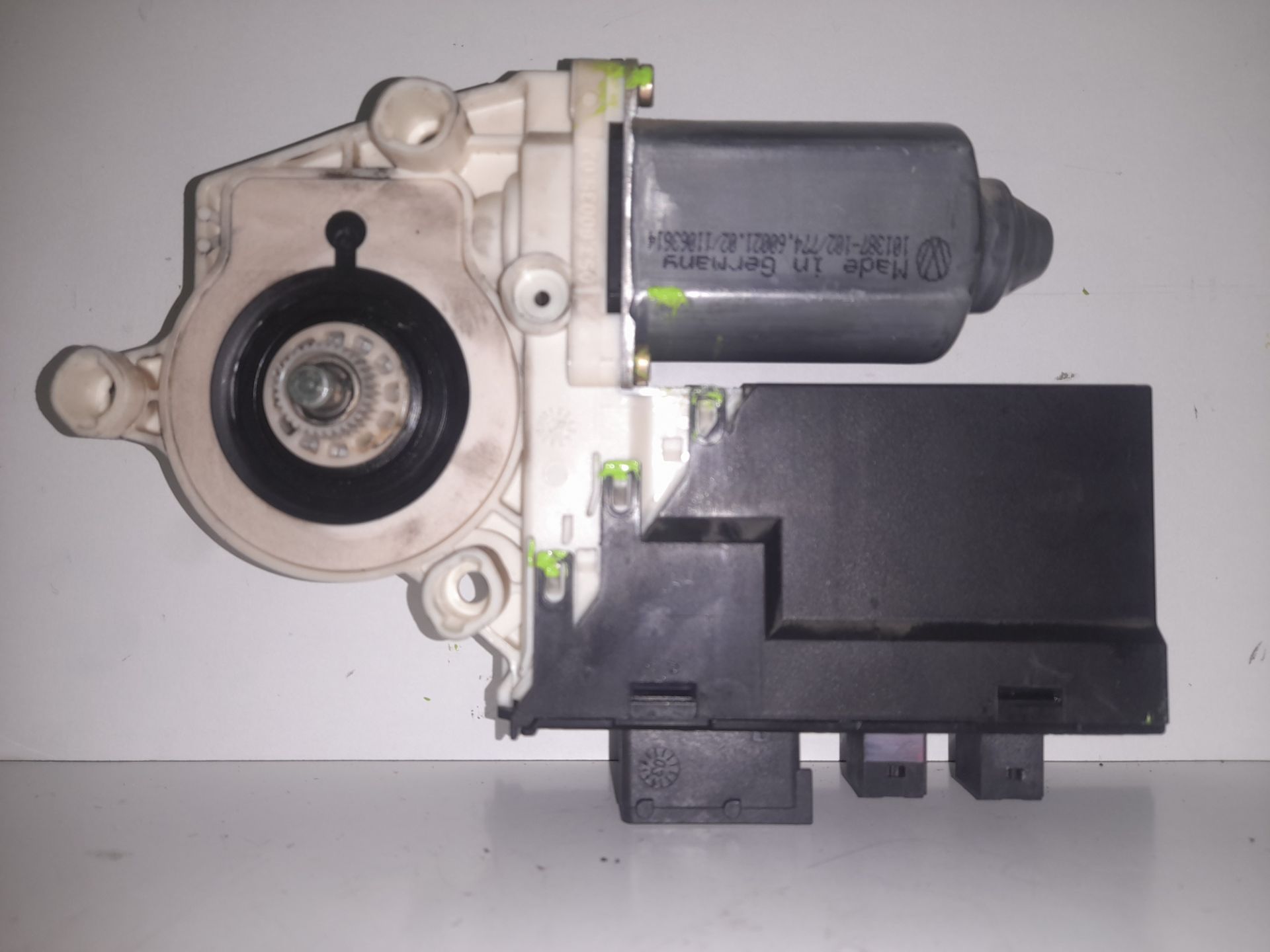 MOTOR ELEVALUNAS DELANTERO DERECHO foto 3