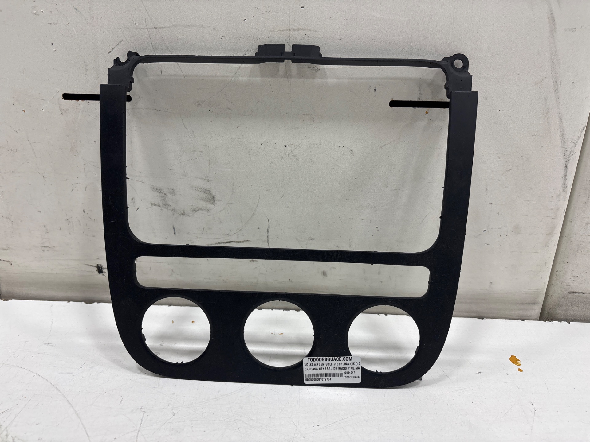CARCASA CENTRAL DE RADIO Y CLIMA VOLKSWAGEN GOLF V BERLINA (1K1) Conceptline (E)