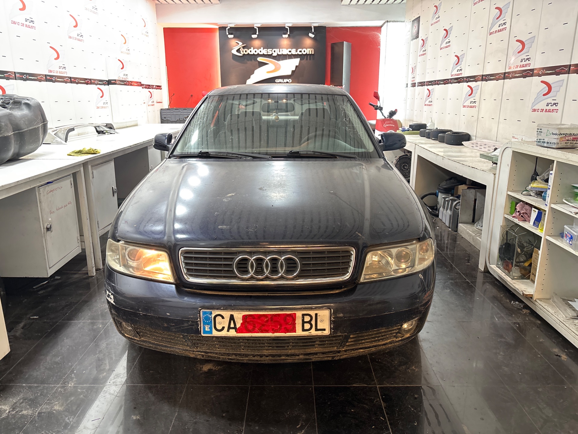 AUDI A4 BERLINA (B5) 1.8 Motor 1,8 Ltr. - 92 kW 20V