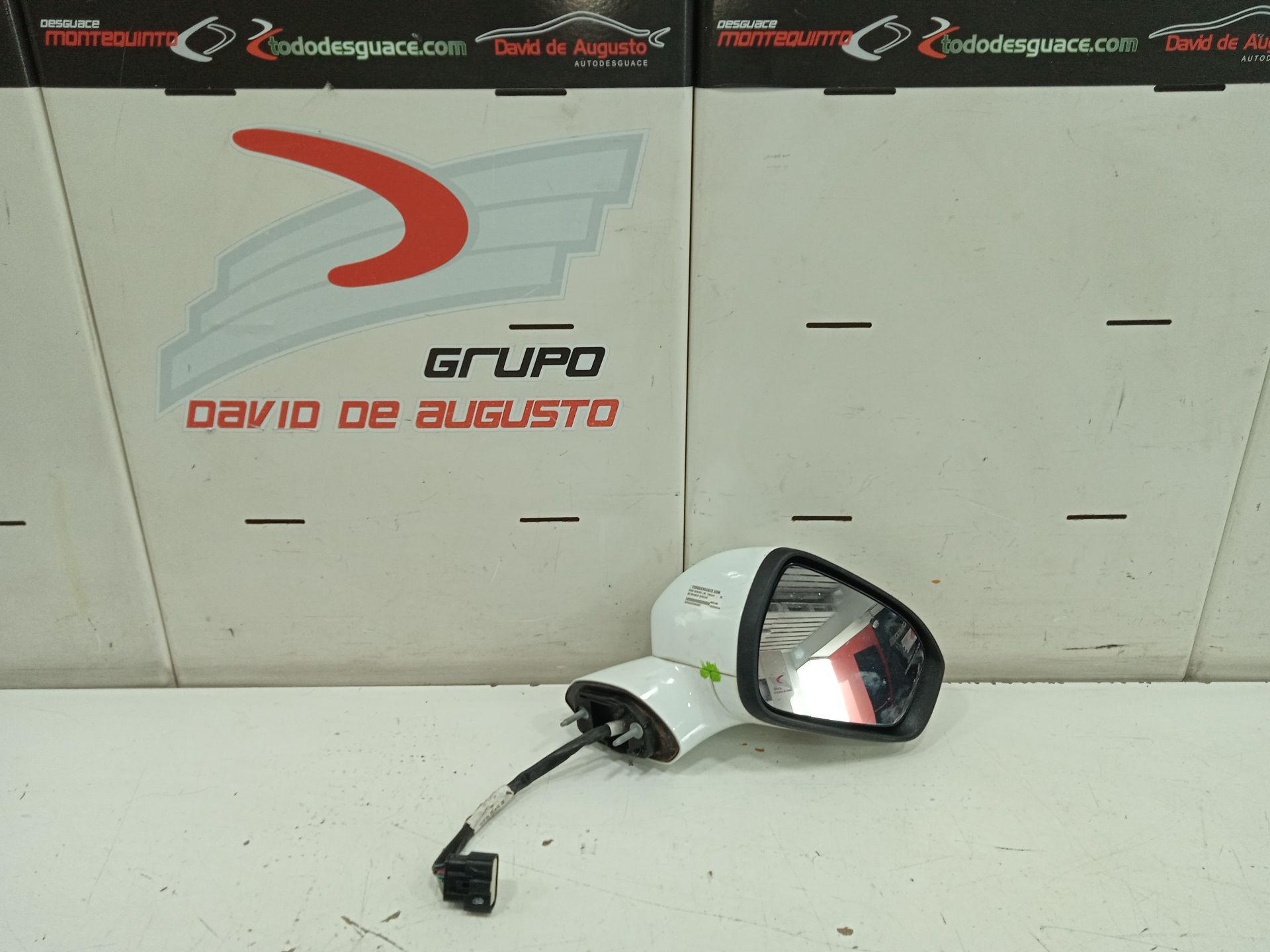 RETROVISOR DERECHO foto 5
