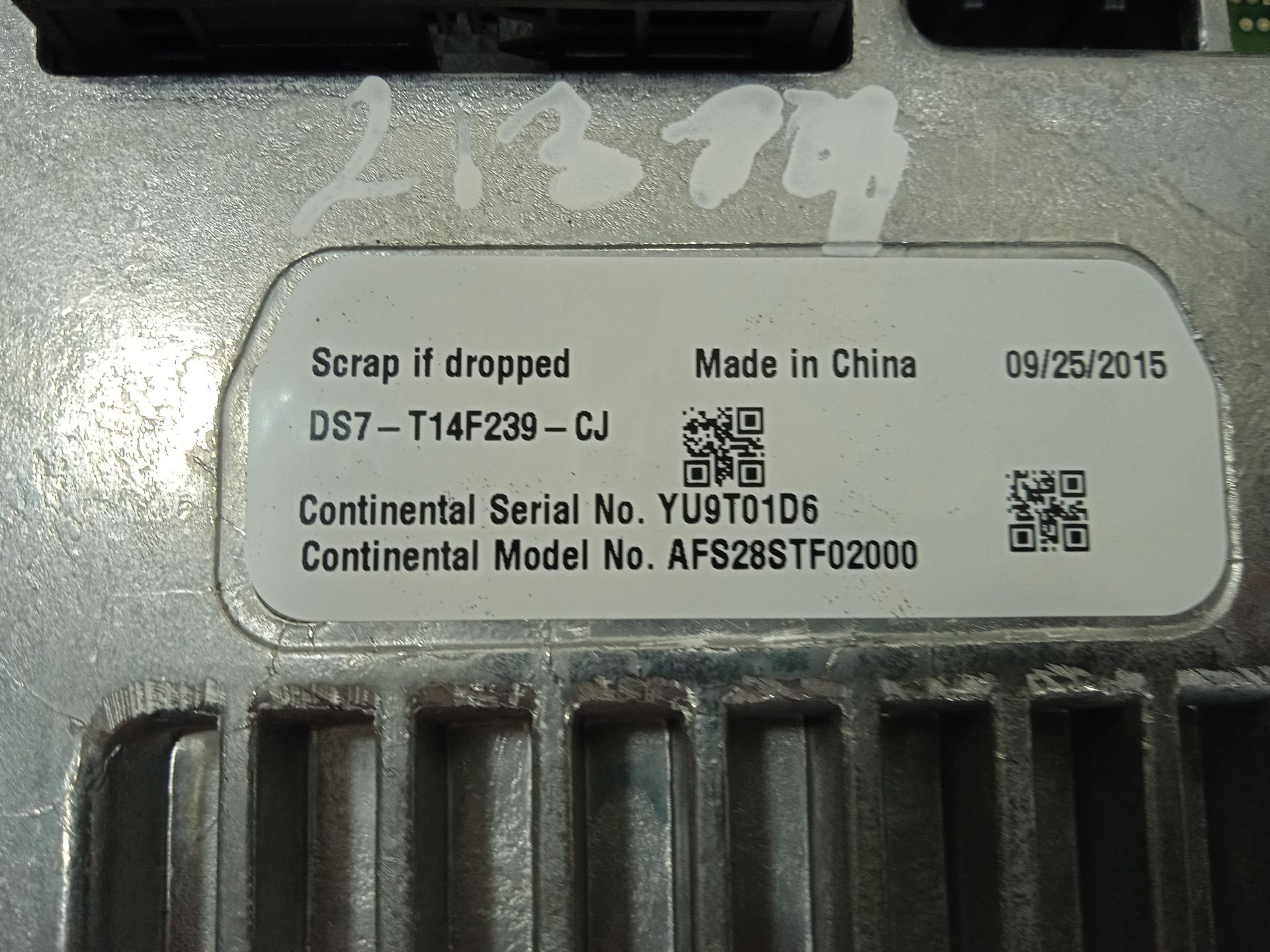 PANTALLA MULTIFUNCION FORD MONDEO LIM. Business Edition   |   01.16 - 12.18