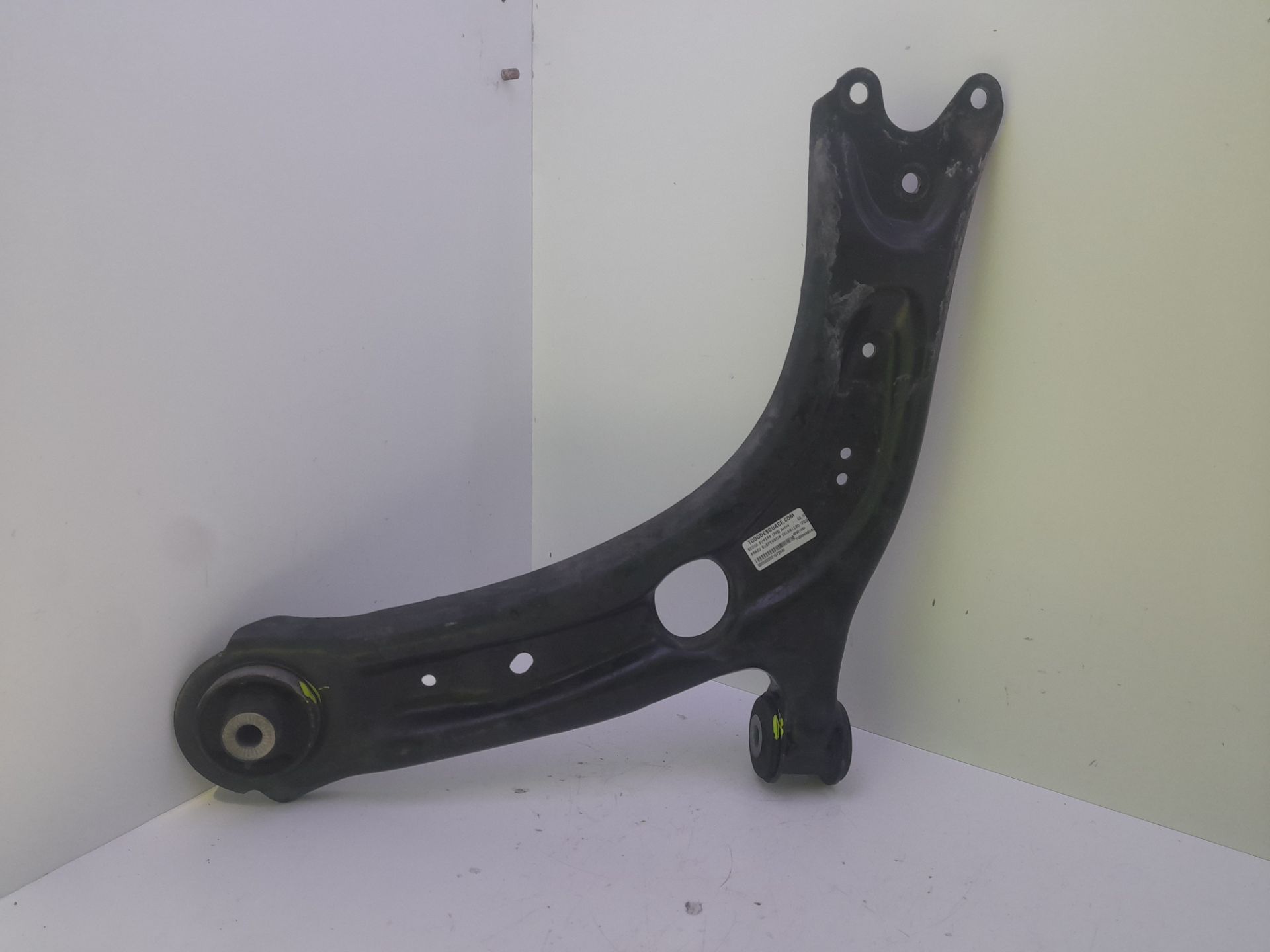 BRAZO SUSPENSION DELANTERO IZQUIERDO