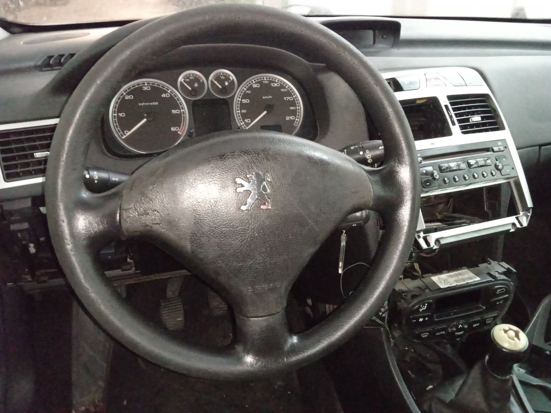 PEUGEOT 307 (S1) XR Motor 2,0 Ltr. - 66 kW HDi CAT